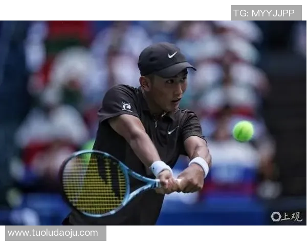 上海网球队在大师赛中的灵活应变能力展现出色表现