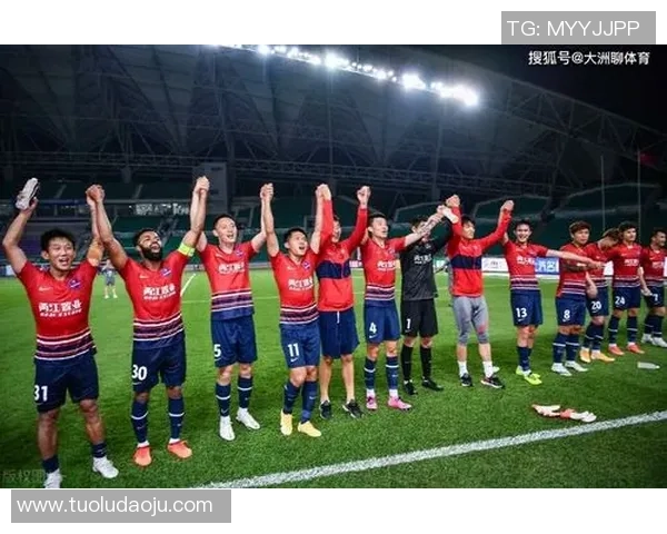 重庆足球队荣登全国灵活性排行榜第八名展现出色竞技实力 重庆足球队荣登全国灵活性排行榜第八名展现出色竞技实力